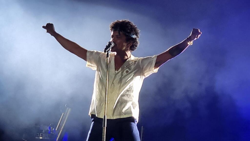 'Ani ohev otach' Bruno Mars flaunts Hebrew vocab in soldout Tel Aviv show