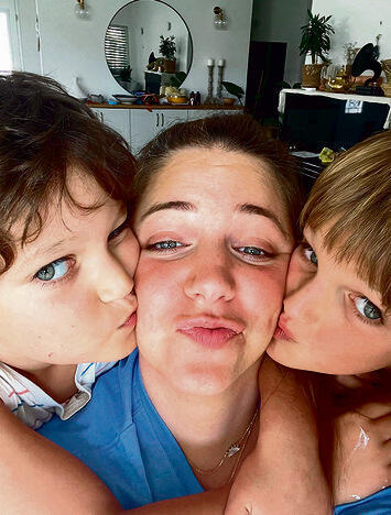 מעוז בן אבי אשכנזי אם לילדים עם אלרגיה לאגוזים ולביצים