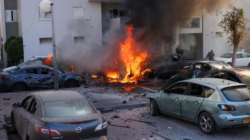 פגיעות ישירות באשקלון (צילום: REUTERS/Ammar Awad) פגיעות ישירות באשקלון