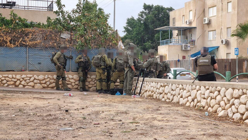 הזירה באופקים שבו מתבצרים המחבלים