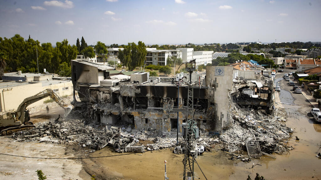 תחנת משטרת שדרות, שנהרסה על ידי צה"ל (צילום: גיל נחושתן) תחנת משטרת שדרות