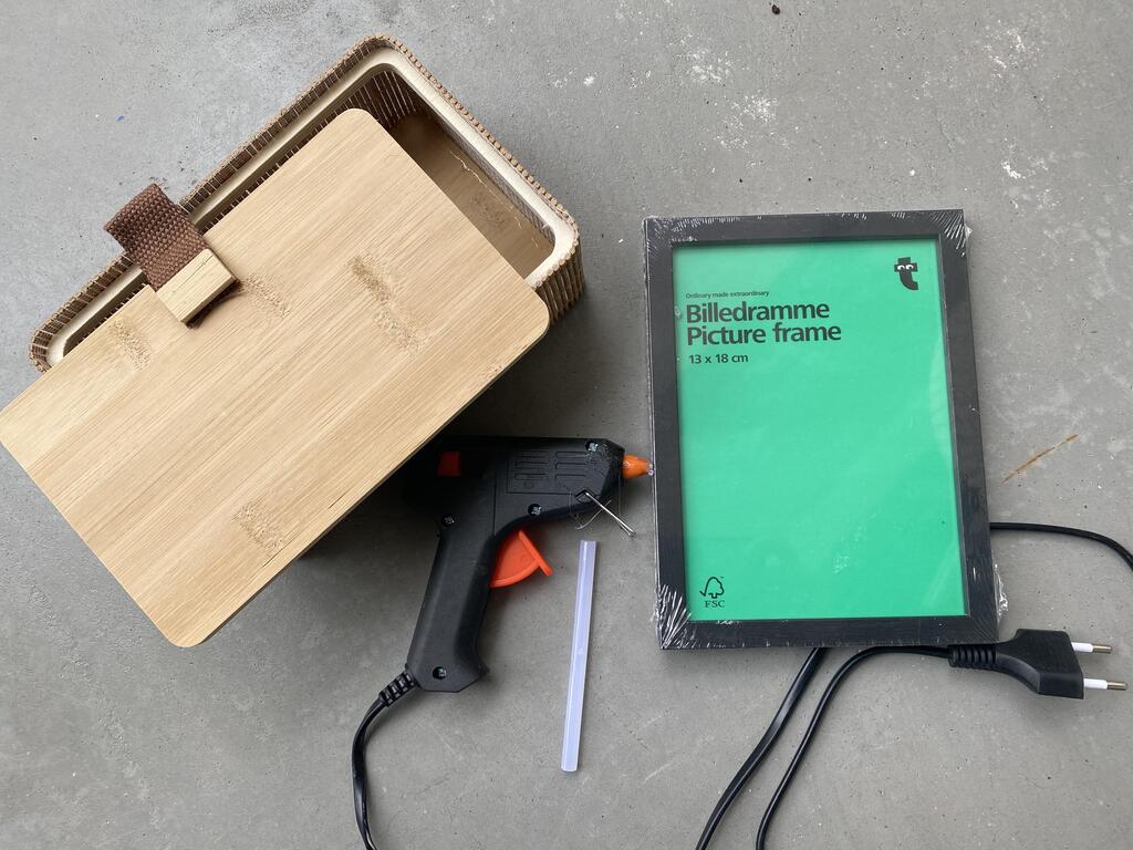 החומרים (צילום: ליעונה מנקלי) יצירת DIY