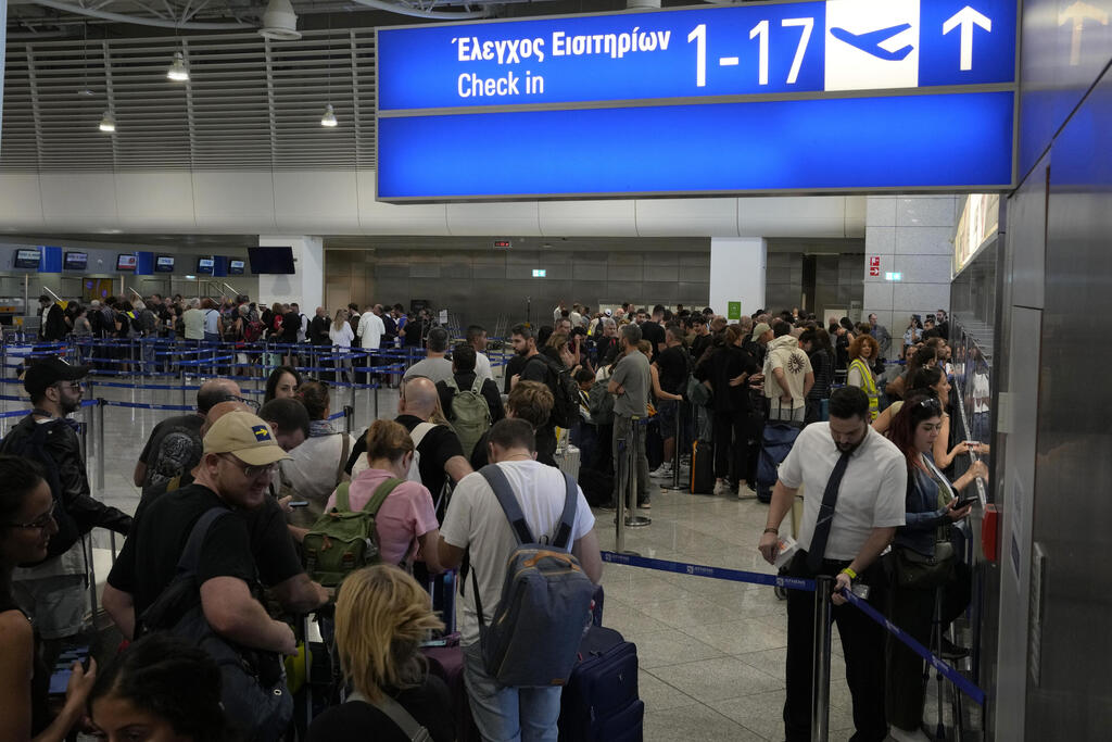 ישראלים חוזרים ארצה מ אתונה יוון