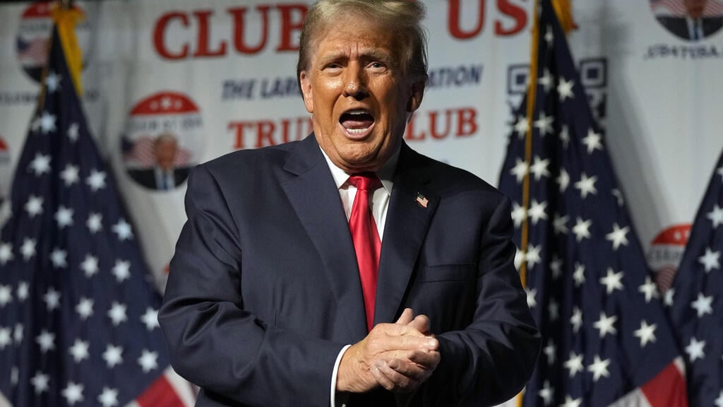 Donald Trump (Photo: Rebecca Blackwell / AP) נשיא ארה"ב לשעבר דונלד טראמפ