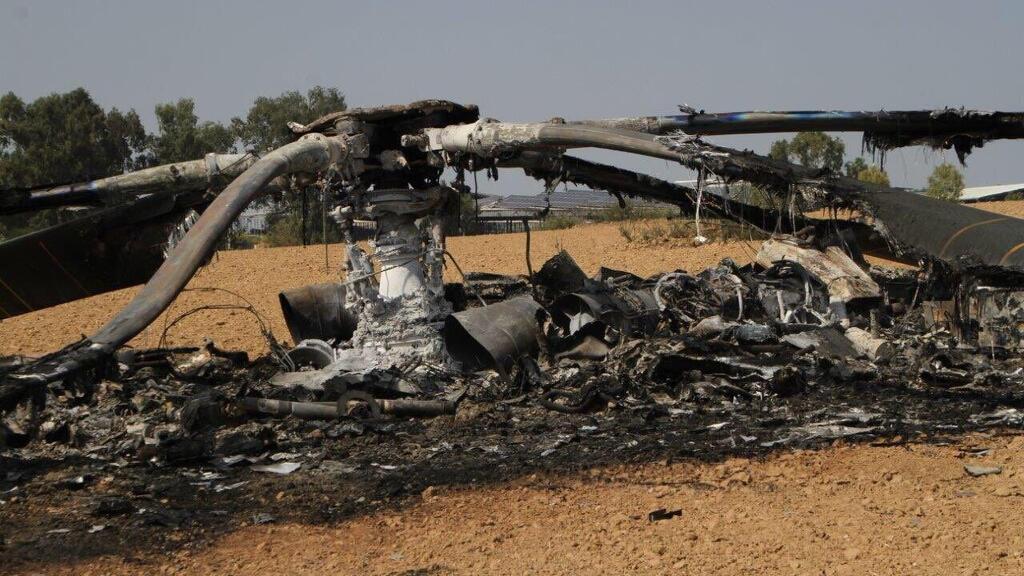 A destroyed Yasur helicopter on October 7 מסוק יסעור שרוף