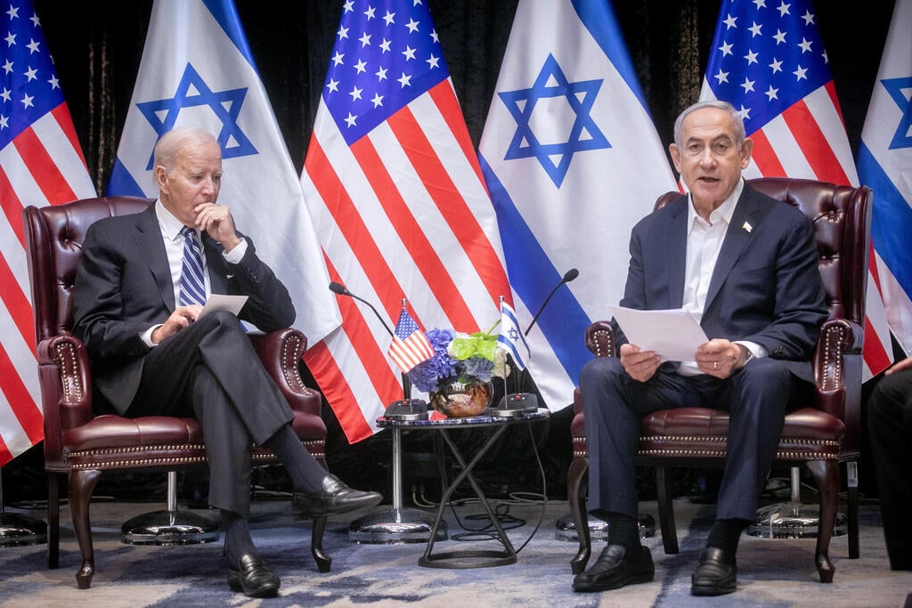 נשיא ארה"ב בביקור הבזק בישראל בתחילת המלחמה (צילום: מרים אלסטר/פלאש90) פגישת בנימין נתניהו וג'ו ביידן במלחמת חרבות ברזל