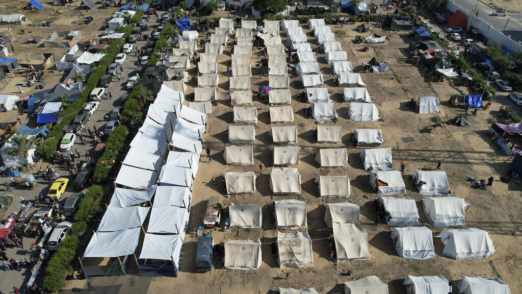 מחנה אוהלים בחאן יונס