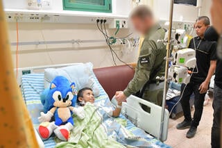 בן ה-5 מרהט שנורה על ידי מחבלי חמאס - וניצל: "כשאגדל, אתגייס למשטרה"