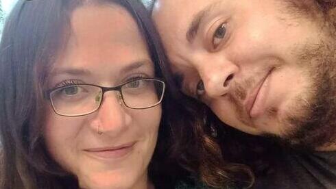 Yagev Buchshtab (right) and his wife Rimon Kirsht-Buchshtab רימון בוכשטב