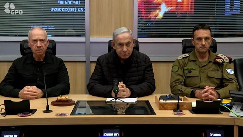 Gallant, Netanyahu and IDF Chief Herzi Halevi (Photo: Itay Beit On, Ltd) הצהרה משותפת של ראש הממשלה בנימין נתניהו, שר הביטחון יואב גלנט והרמטכ"ל הרצי הלוי