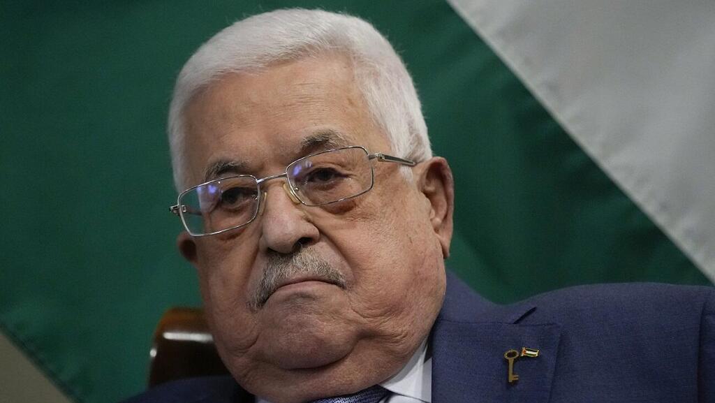 אבו מאזן. "אפשרות אחת - שנתניהו יפסיק להתנגד לכך שהרשות הפלסטינית תמלא תפקיד משמעותי בעזה לאחר המלחמה" (צילום: AP) אבו מאזן