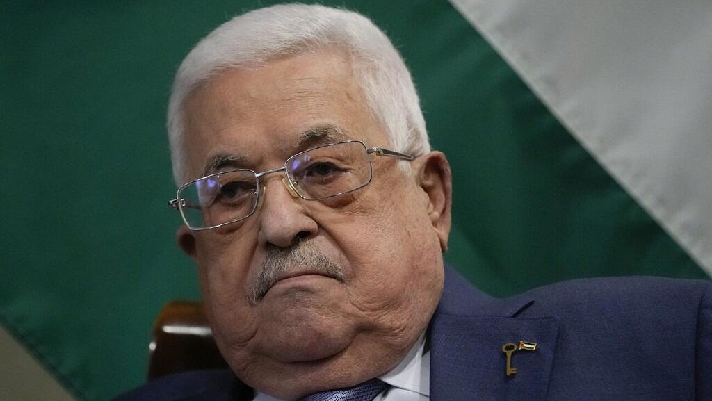 עוקלו 160 מיליון שקלים מכספי הרשות. אבו מאזן (צילום: AP) אבו מאזן