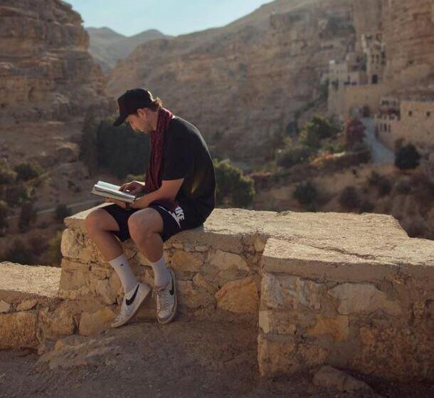 נת'ניאל בוזוליק