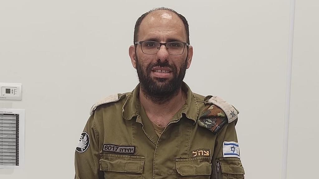רס"ן ד"ר ואפי. "עושים הכול כדי להגיע לזיהוי ודאי" ( צילום: דו"צ) מחנה שורה זיהוי חללים
