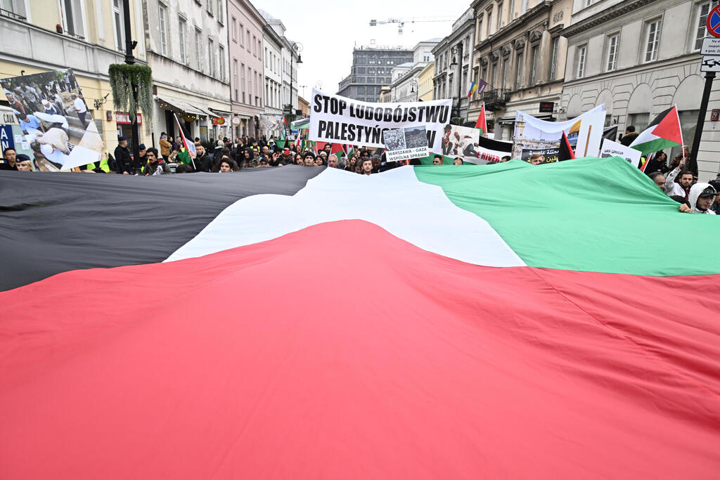 הפגנה של פרו פלסטינים בוורשה