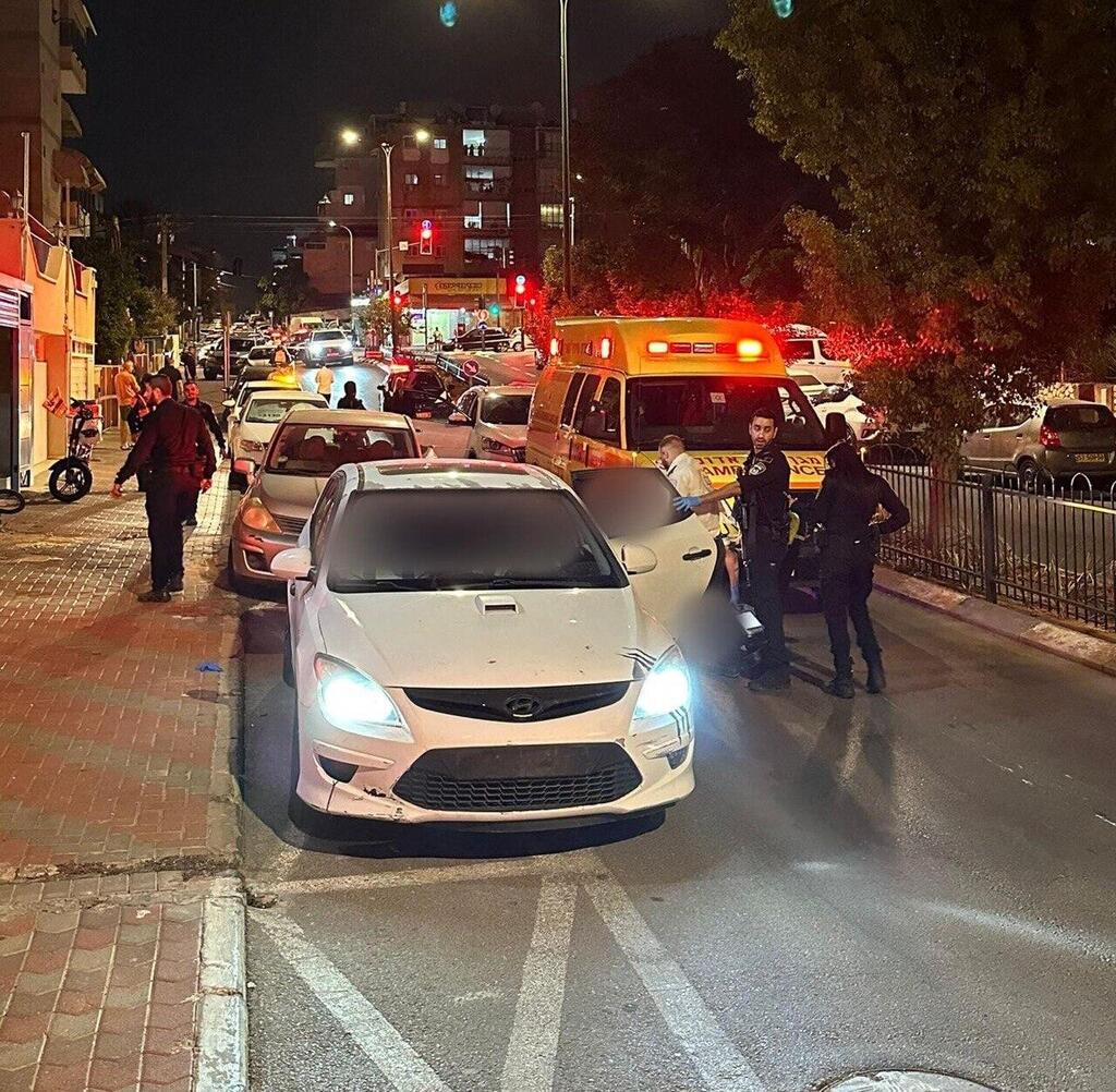 זירת הרצח ברחובות, שבה אישה נדקרה למוות על-ידי בן זוגה זירת הרצח ברחובות בה נדקרה אישה