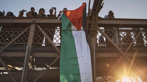 הפגנה פרו-פלסטינית בגשר ברוקלין