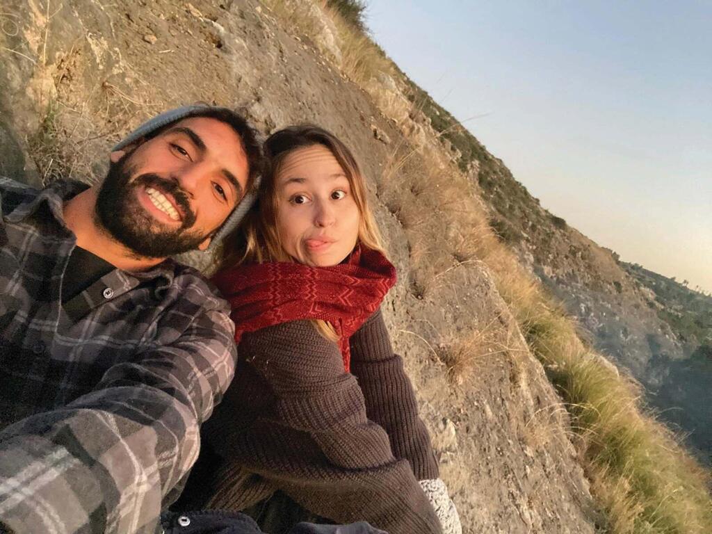 יסמין מסטיי עם בן זוגה, רועי מעוז (צילום: מהאלבום הפרטי) יסמין מסטיי עם בן זוגה, רועי מעוז