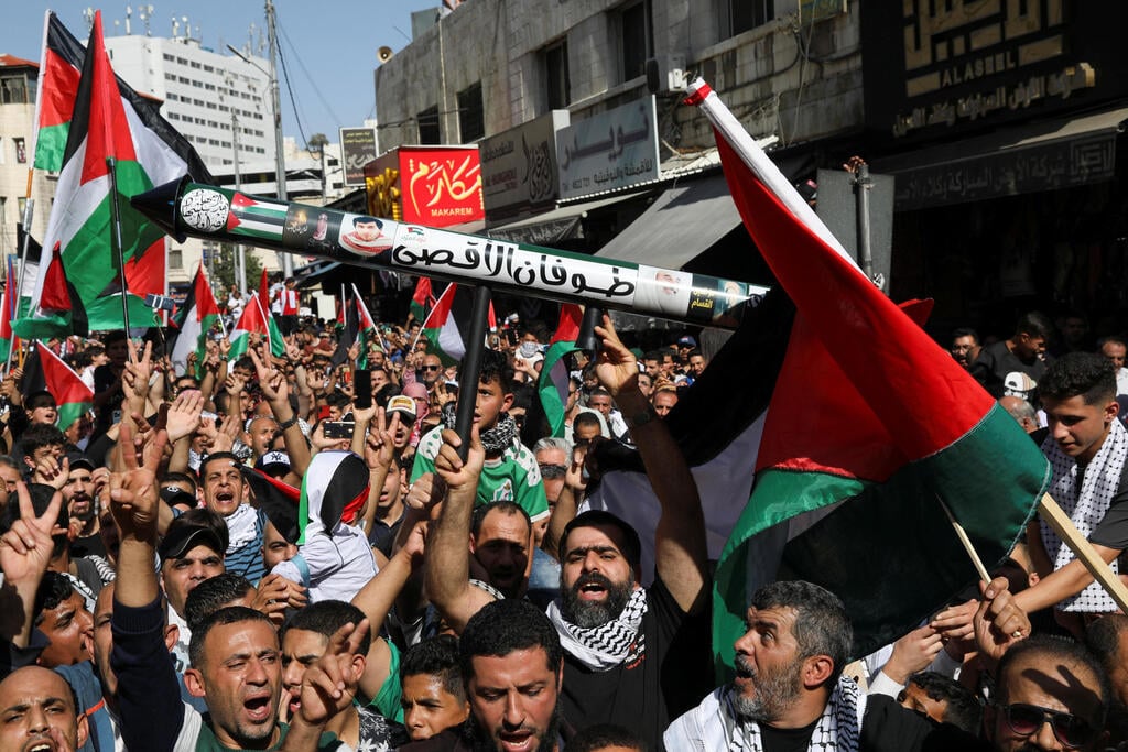 A pro-Palestinian demonstration in Amman, Jordan (Photo: Alaa Al Sukhni/Reuters) בעמאן, ירדן הפגנה נגד ישראל פרו פלסטינית