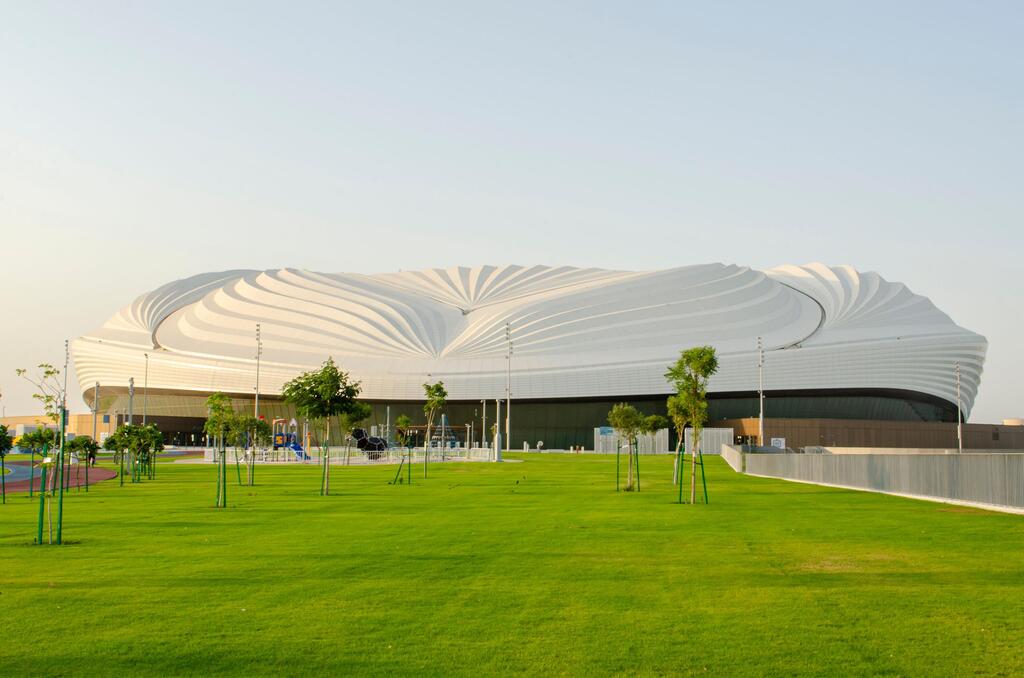 Al Janoub Stadium בהשראת מפרשים (צילום: Fauzan Fitria, shutterstock) Al Janoub Stadium, קטאר