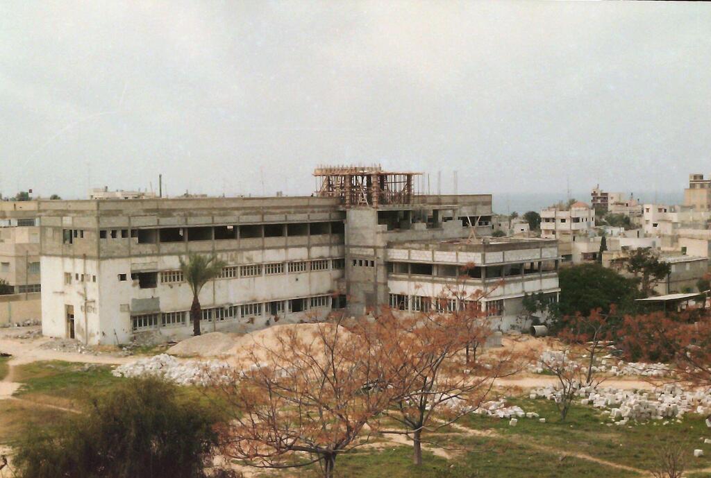 יעד של כ-900 מיטות בקמפוס בשטח של כ-50 דונם (צילום: גרשון צפור, אוסף גרשון צפור, ארכיון אדריכלות ישראל) בית החולים שיפא, עזה