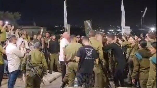 חטיבת בנימין בשירה: "שישרף לכם הכפר"