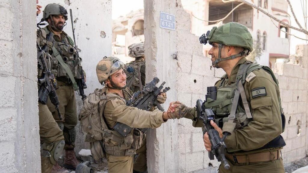 תא''ל בר כליפא עם לוחמיו מפקד אוגדה 36 דדו בר כליפא עם לוחמיו