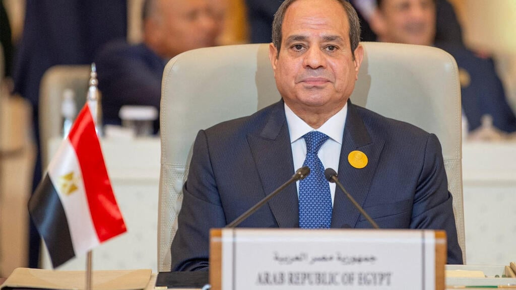 Egyptian President Abdl Fatah el-Sisi (Photo: Saudi Press Agency / Handout) נשיא מצרים עבד אל-פתאח א-סיסי מגיע לפסגה הערבית-אסלאמית בסעודיה