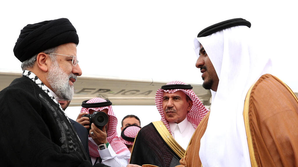נשיא איראן אברהים ראיסי מגיע לפסגה הערבית-אסלאמית בסעודיה