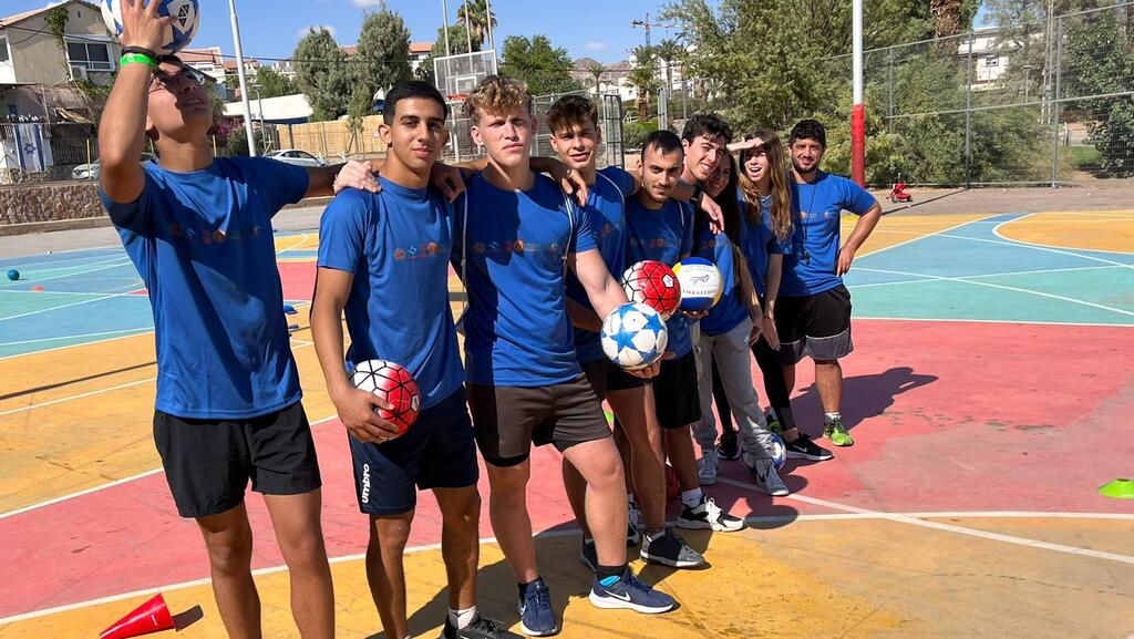 הפרויקט הנהדר של ארגון "החלוץ" (צילום: "החלוץ - חינוך דרך ספורט") מדינה בהתנדבות