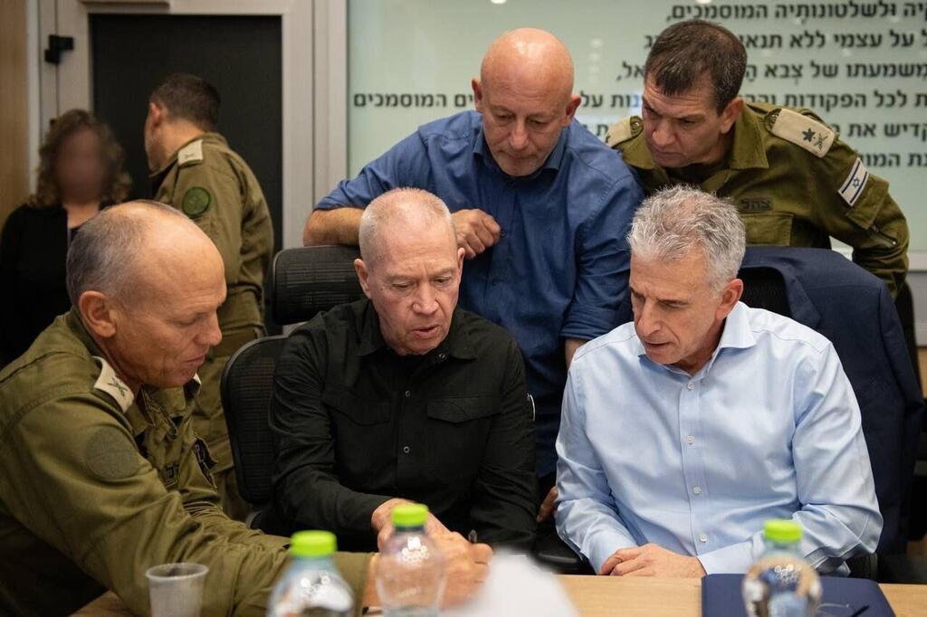 שר הביטחון יואב גלנט בהתכנסות קבינט ניהול המלחמה