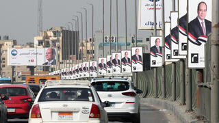 שלטים של הקמפיין של א-סיסי בבחירות לנשיאות