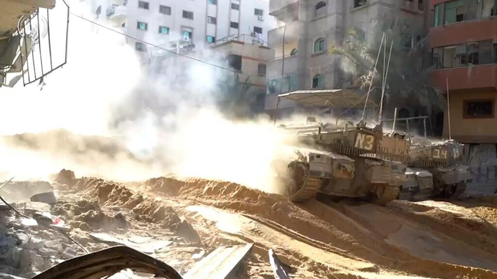 צילום: דובר צה"ל תיעוד מפעילות צוות הקרב החטיבתי של חטיבת הצנחנים בשכונת רימאל