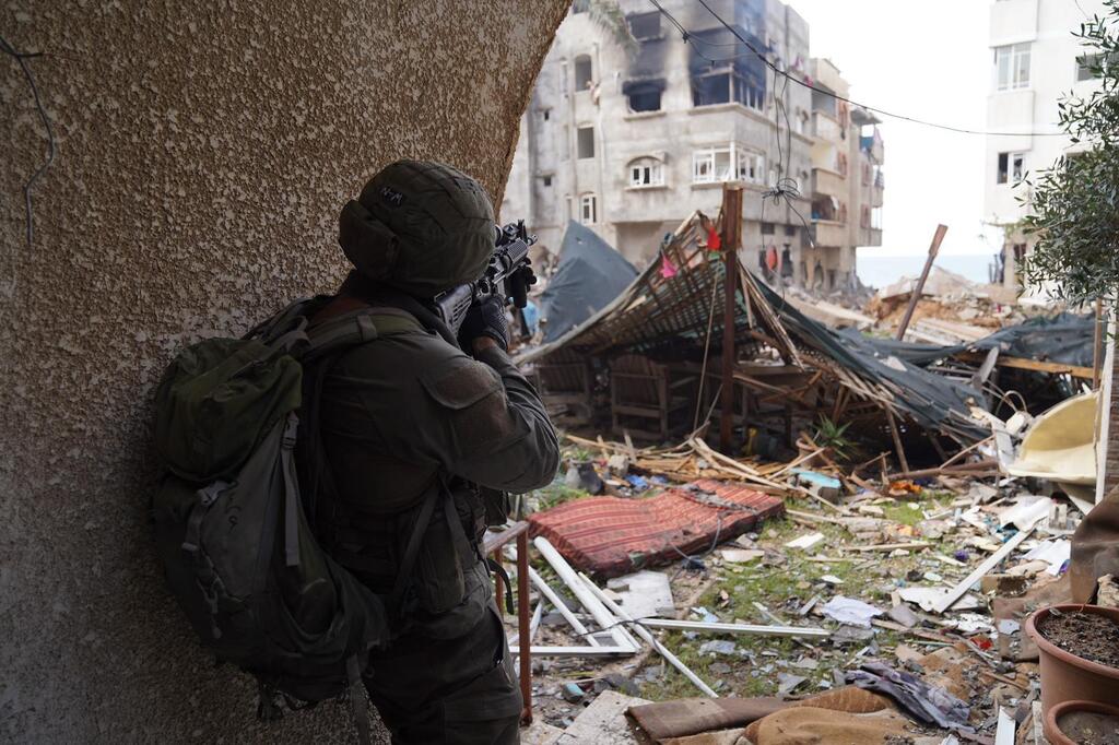 IDF soldiers conduct search and destroy missions (Photo: IDF Spokesperson's Unit) תיעוד פעילות צה"ל ברצועת עזה