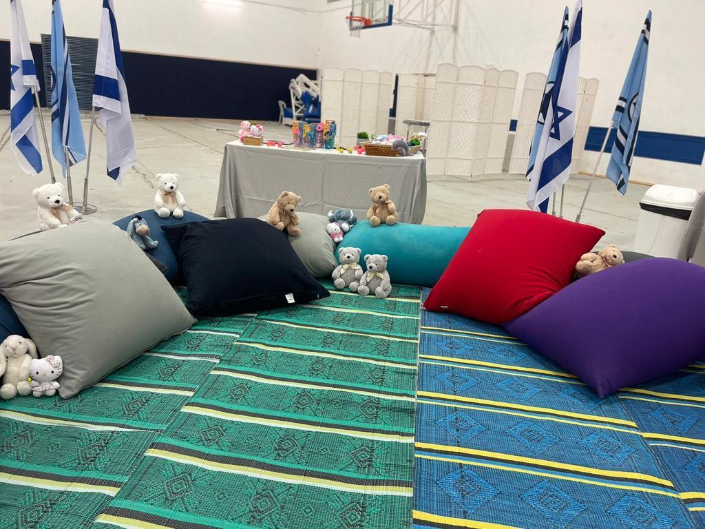 תיעוד מהיערכות צה"ל לקליטת החטופים החוזרים משטח רצועת עזה