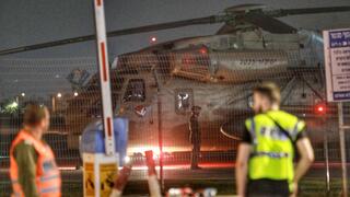 המסוק שמביא את החטופים והחטופות נחת באסף הרופא