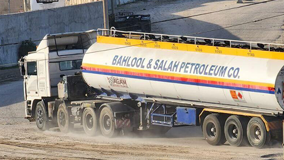 Fuel being delivered to Gaza through the Rafah border העברת דלק לרצועת עזה
