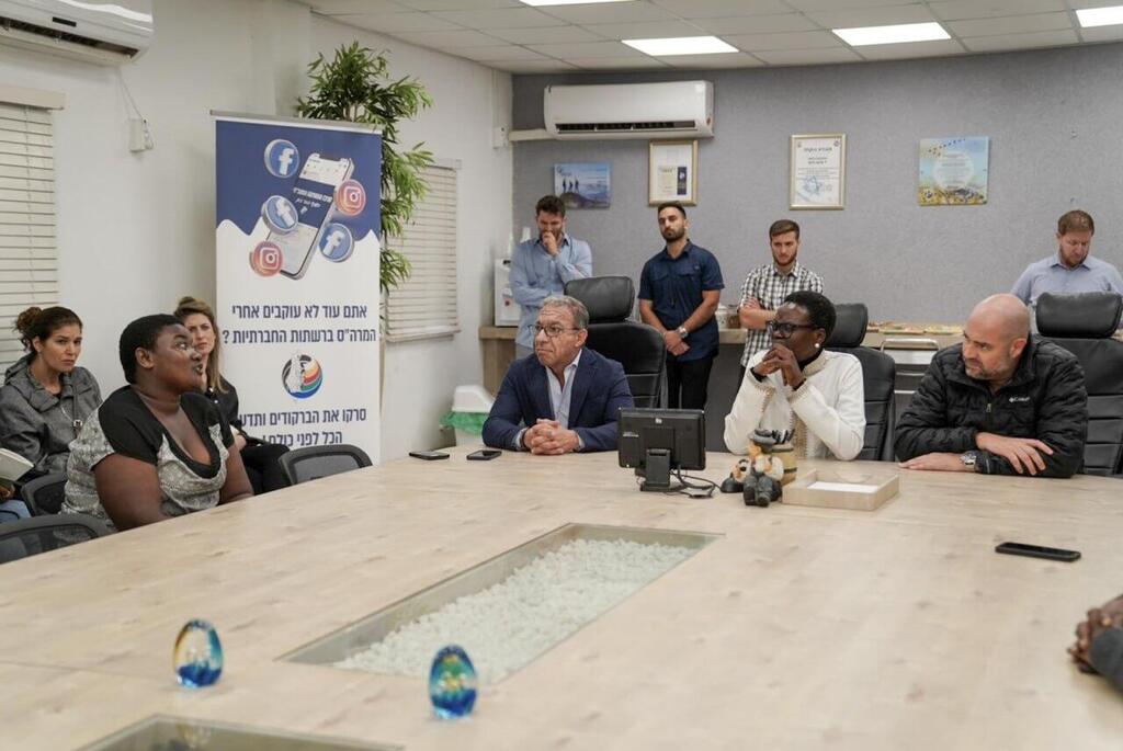 צילום: דני שם טוב טוליה אקסון נשיאת הפרלמנט הטנזני ביקרה בעוטף עזה