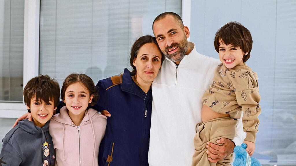 Brodutch family, Hagar and her three children Ofry, Yuval and Oria, were released from captivity (Photo: Schneider Medical Center) Brodutch family, Hagar and her three children Ofry, Yuval and Oria, were released from captivity