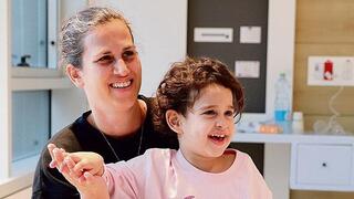 אביגיל עידן וקרובת משפחתה לאחר השחרור