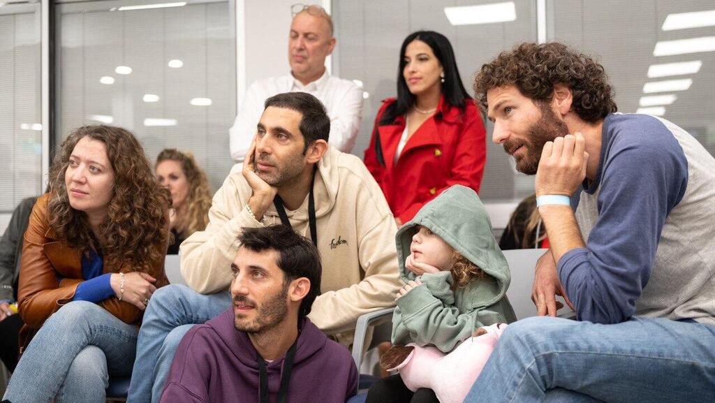 קרוביה של ירדן רומן (צילום: דובר צה"ל) ירדן רומן חוזרת למשפחתה