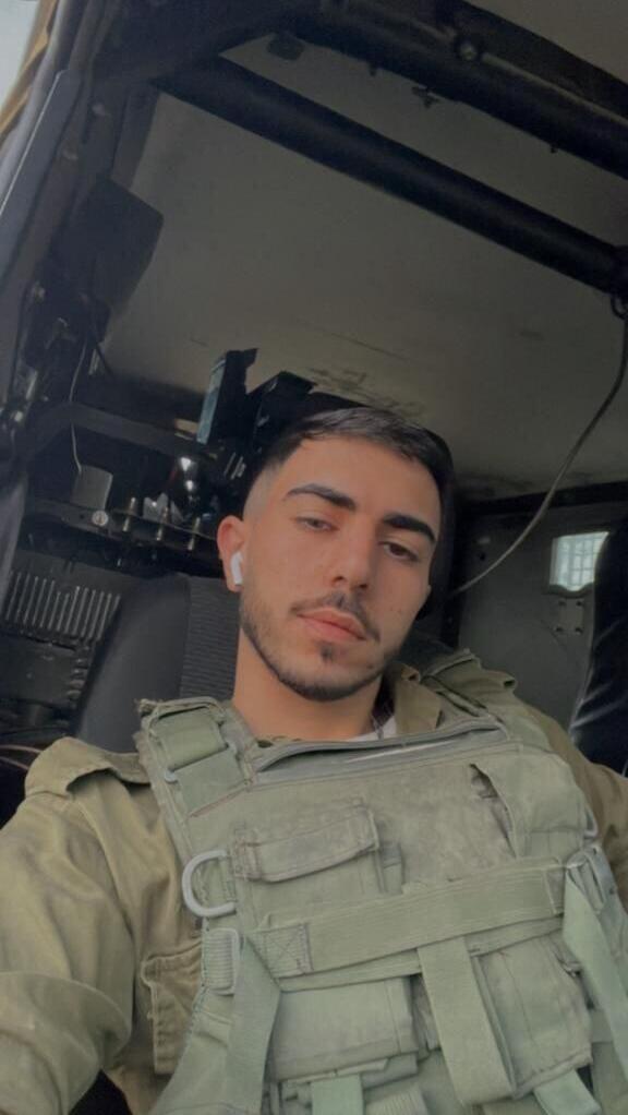 ועקנין לפני פציעתו יעקב ועקנין חייל בודד שנפצע קשה לאחר קרב במיגונית בשבעה באוקטובר מאושפז בסורוקה