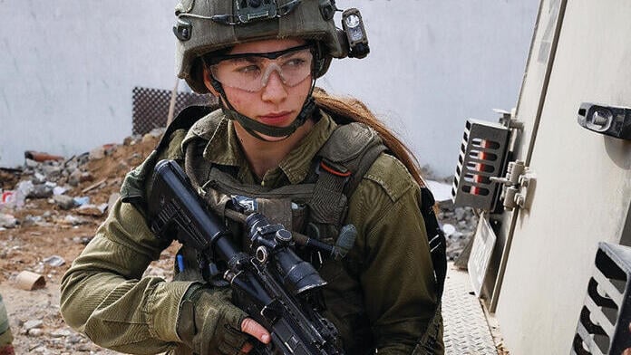 IDF soldier in Gaza (Photo: Ziv Koren) yk13711895