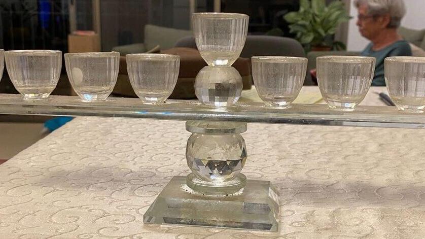 The menorah Isaac Herzog sent to Joe Biden החנוכייה של משפחת חרמש שהובאה מכפר עזה
