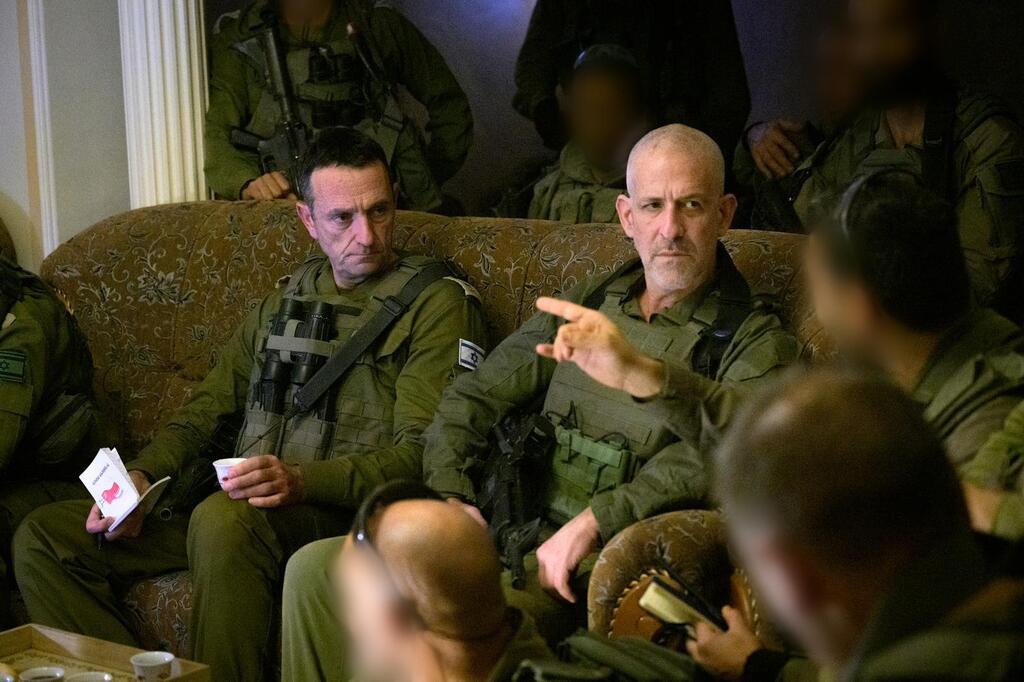 תיעוד מהערכת המצב של הרמטכ"ל הרצי הלוי וראש השב"כ רונן בר ללחימה בחאן יונס