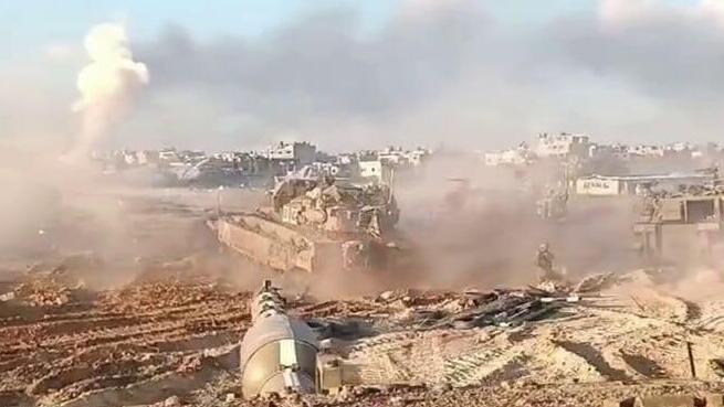 ירי התותחנים ההיסטורי בשג'אעיה (צילום: דובר צה"ל) תותחנים בש'גאעיה