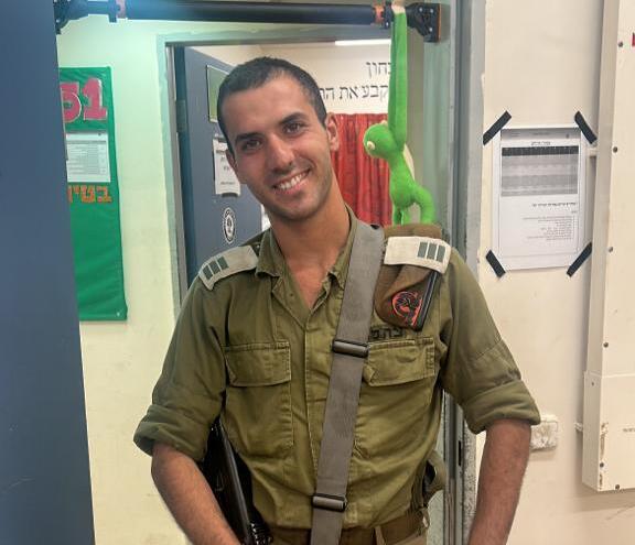 רס"ן משה אברהם בר-און ז"ל (צילום: דובר צה"ל) רס"ן משה אברהם בר-און ז"ל
