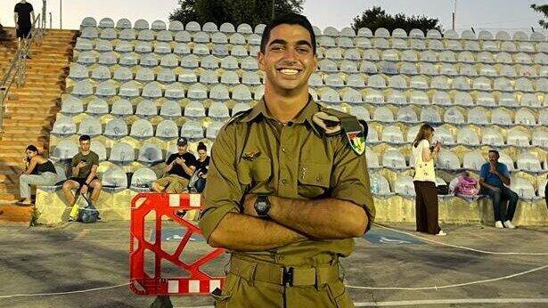 Sergeant Oz Shmuel Aradi סמל עוז שמואל ארדי, מקיבוץ חצור, לוחם בגדוד ההנדסה 603, 'עוצבת סער מגולן' (7), נפל בקרב בדרום רצועת עזה, בן 19 בנופלו.