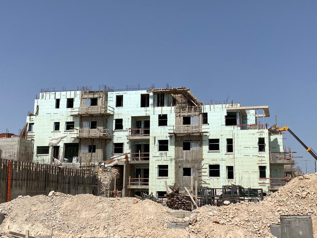 Photo: Courtesy of EcoBuild טכנולוגיית בנייה בשם המבוססת על יציקת קירות הבטון בתוך תבנית של פוליסטירן מוקצף, הדומה לקלקר