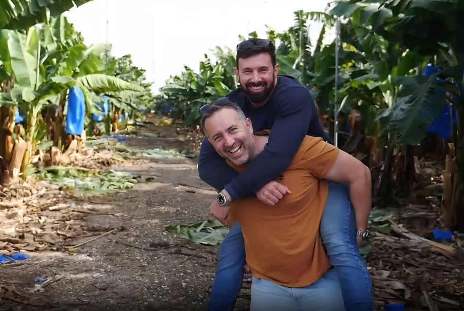 ברק ויאיר אבני: "החקלאות עוברת בתורשה" (צילום: ירון שרון) שופרסל - משפחת אבני